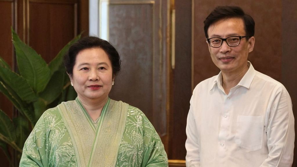 娱乐圈的明星真性情曝光，网友们就会在评论区“关注自己感兴趣的明星”瓜田李下发现内幕